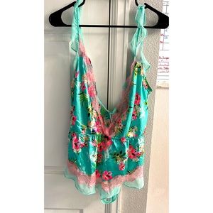 NWOT Victoria Secret nighty